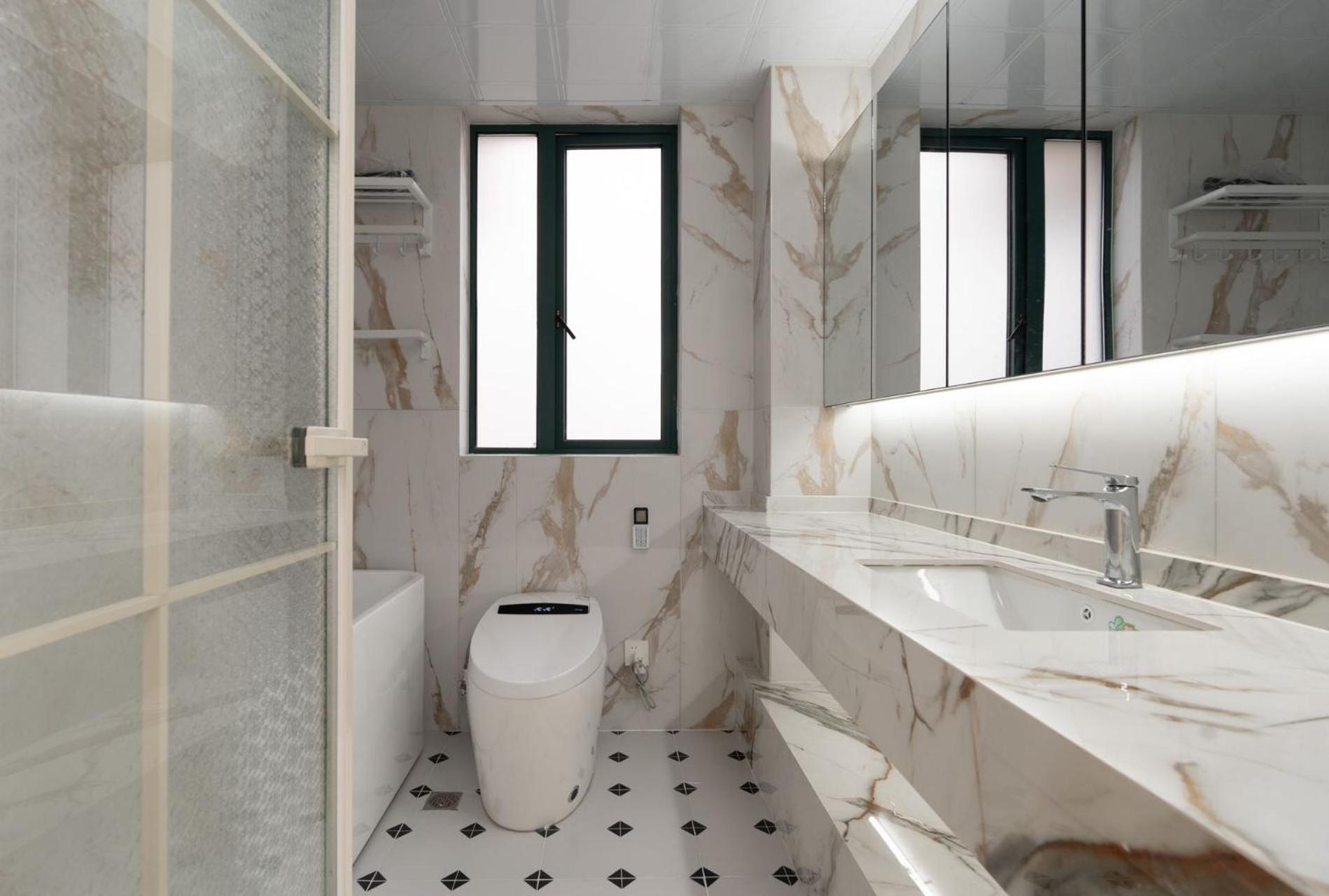 Eastern Hub - Bund Branch French Romantic Designer With Views, Close To The Bund And Xintiandi, With Three Bedrooms And Floor-to-ceiling Windows Apartment *