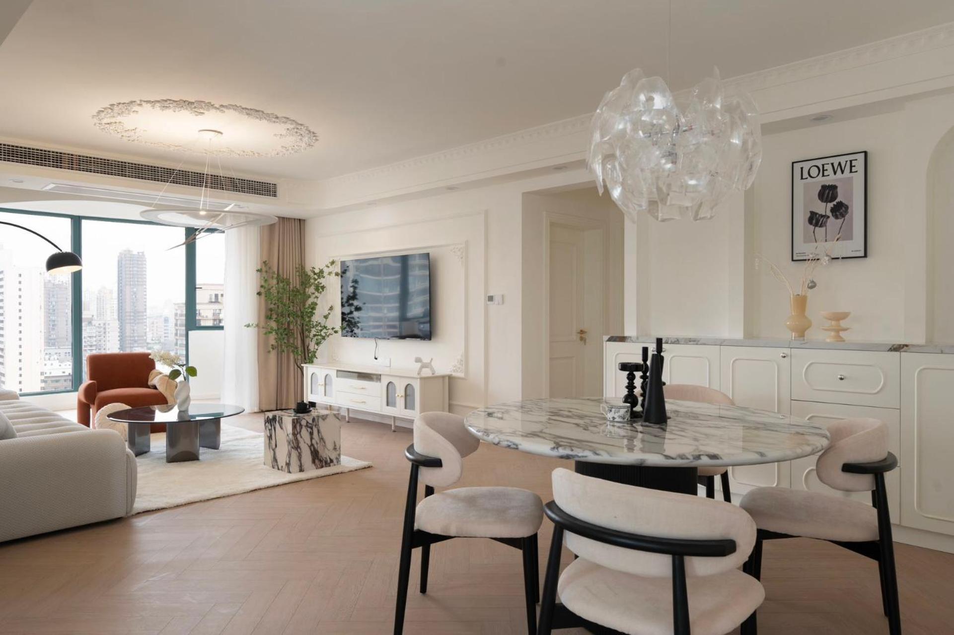 Eastern Hub - Bund Branch French Romantic Designer With Views, Close To The Bund And Xintiandi, With Three Bedrooms And Floor-to-ceiling Windows Apartamento